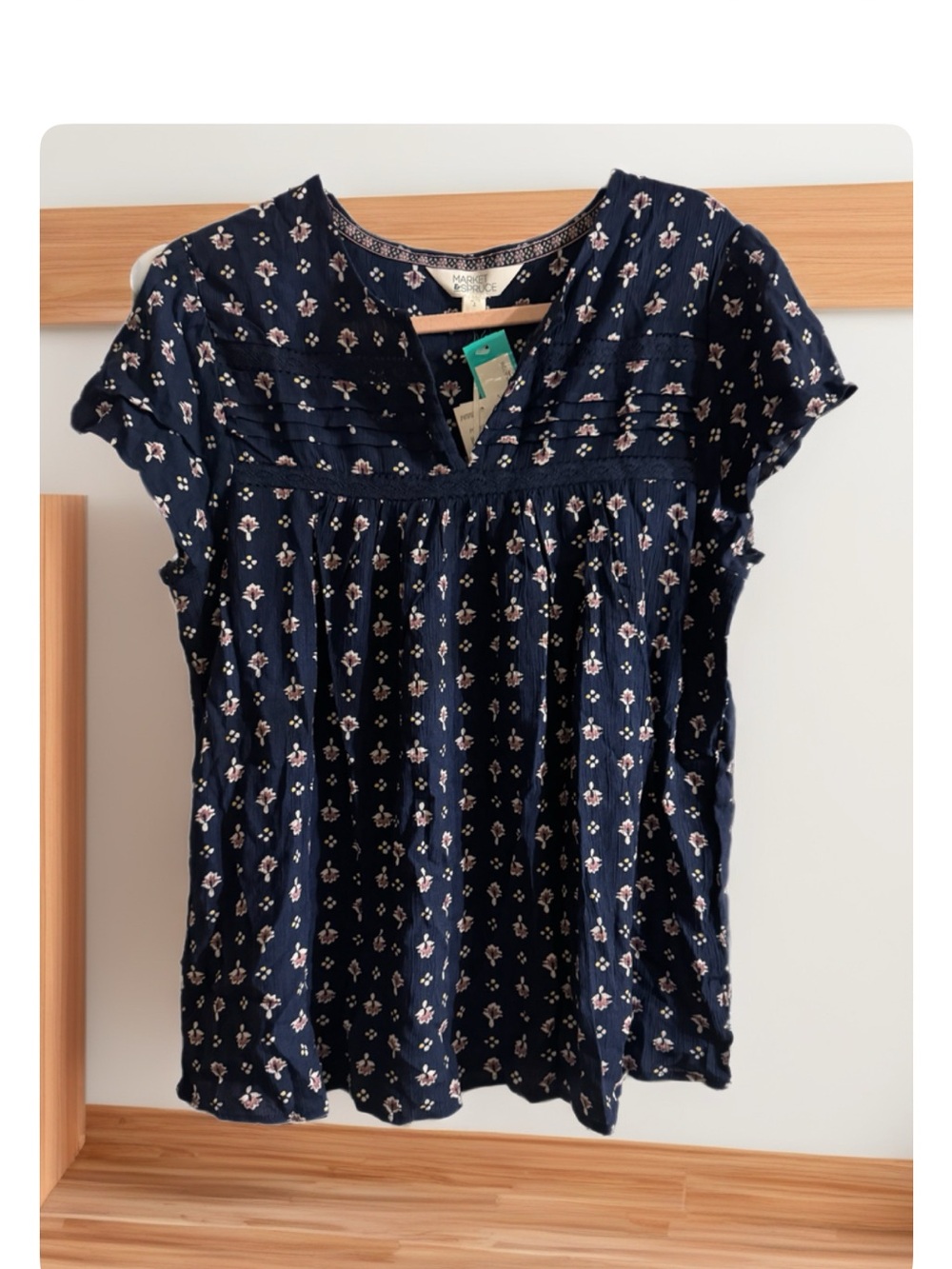 Market & Spruce Navy Floral Pintuck Short Sleeve Blouse